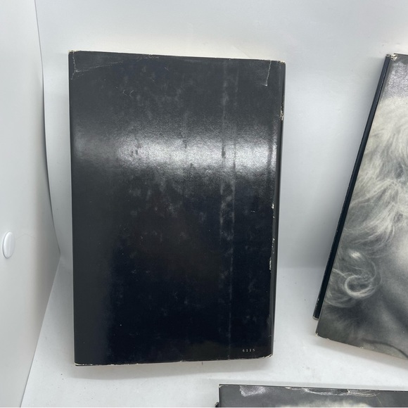 Lot of 3 V.C.Andrews novels. - Picture 8 of 14